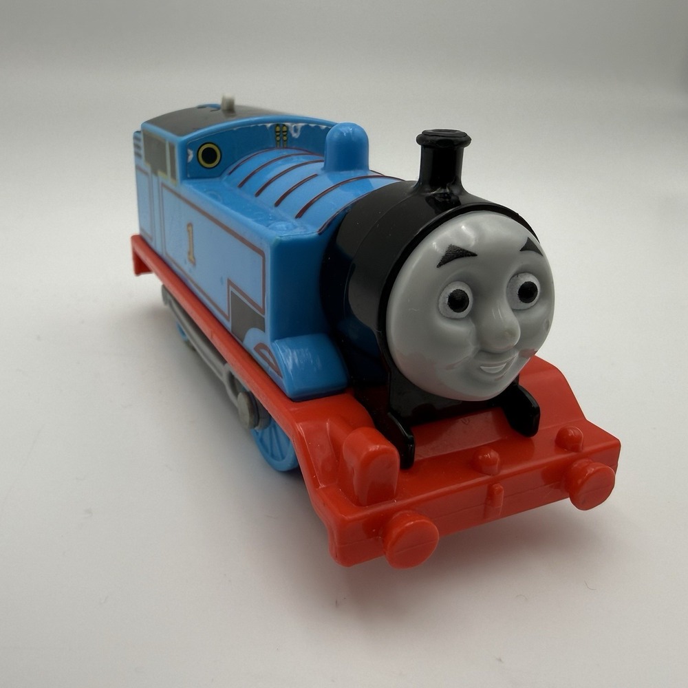 Thomas the Train Tank Engine battery operated motorized‎ trackmaster train 2013